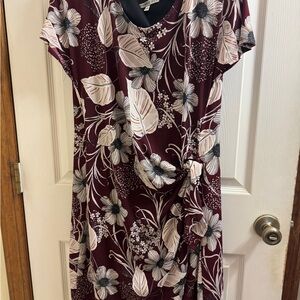 Robbie Bee Burgundy Floral Dress